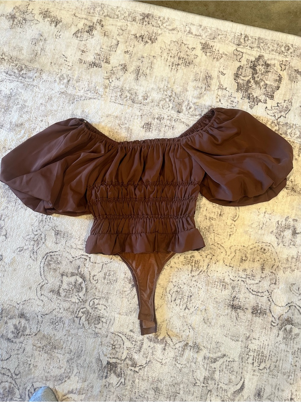entro Brown Puff-Sleeve Smocked Bodysuit